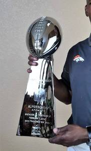 CLOSE-ENCOUNTERS-181x300 Vince Lombardi Fantasy League Trophy Customization